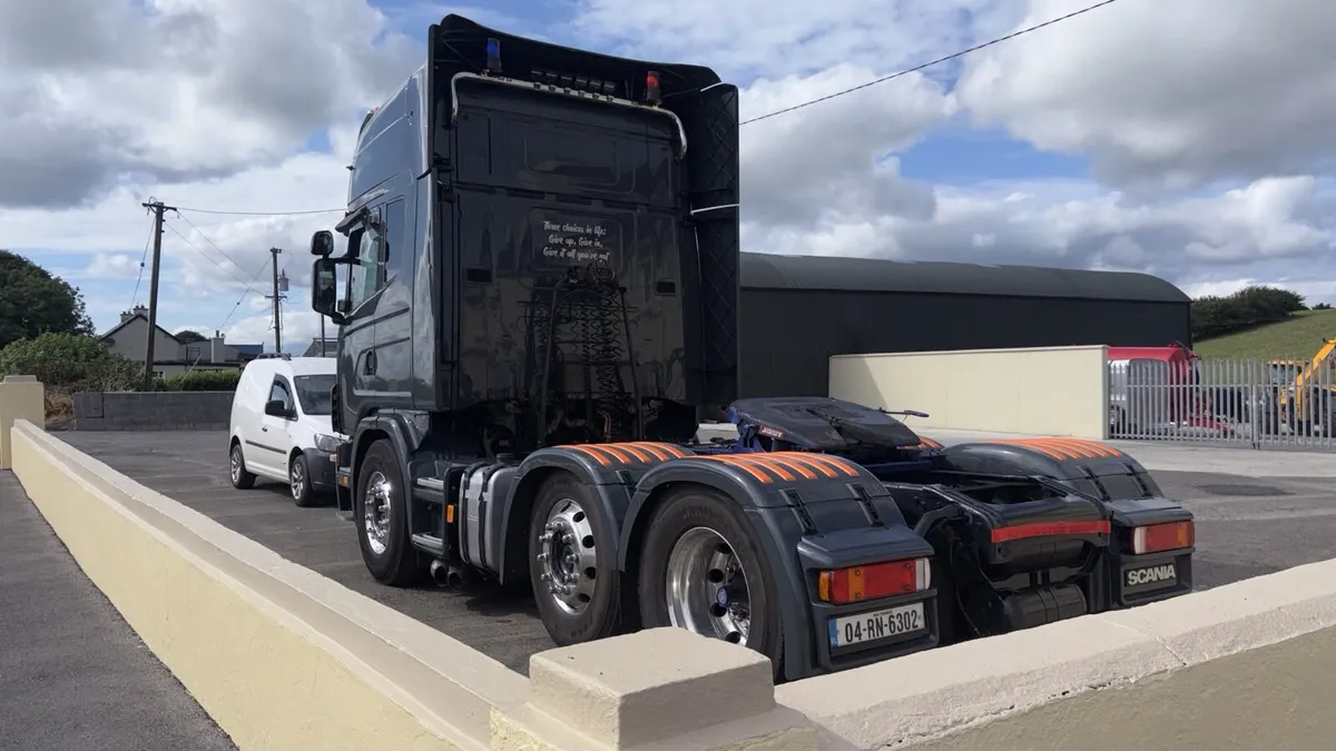 Truck - Image 3