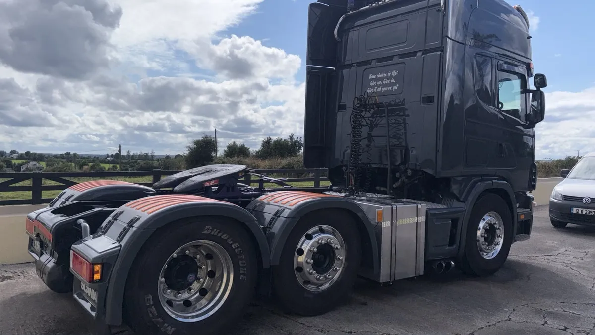 Truck - Image 4