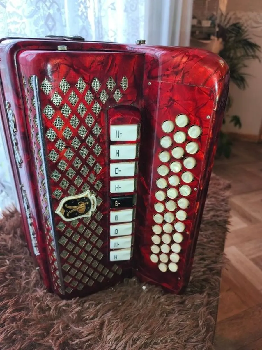 Vintage Paolo Soprani 3-Row Button Accordion – B/C - Image 2