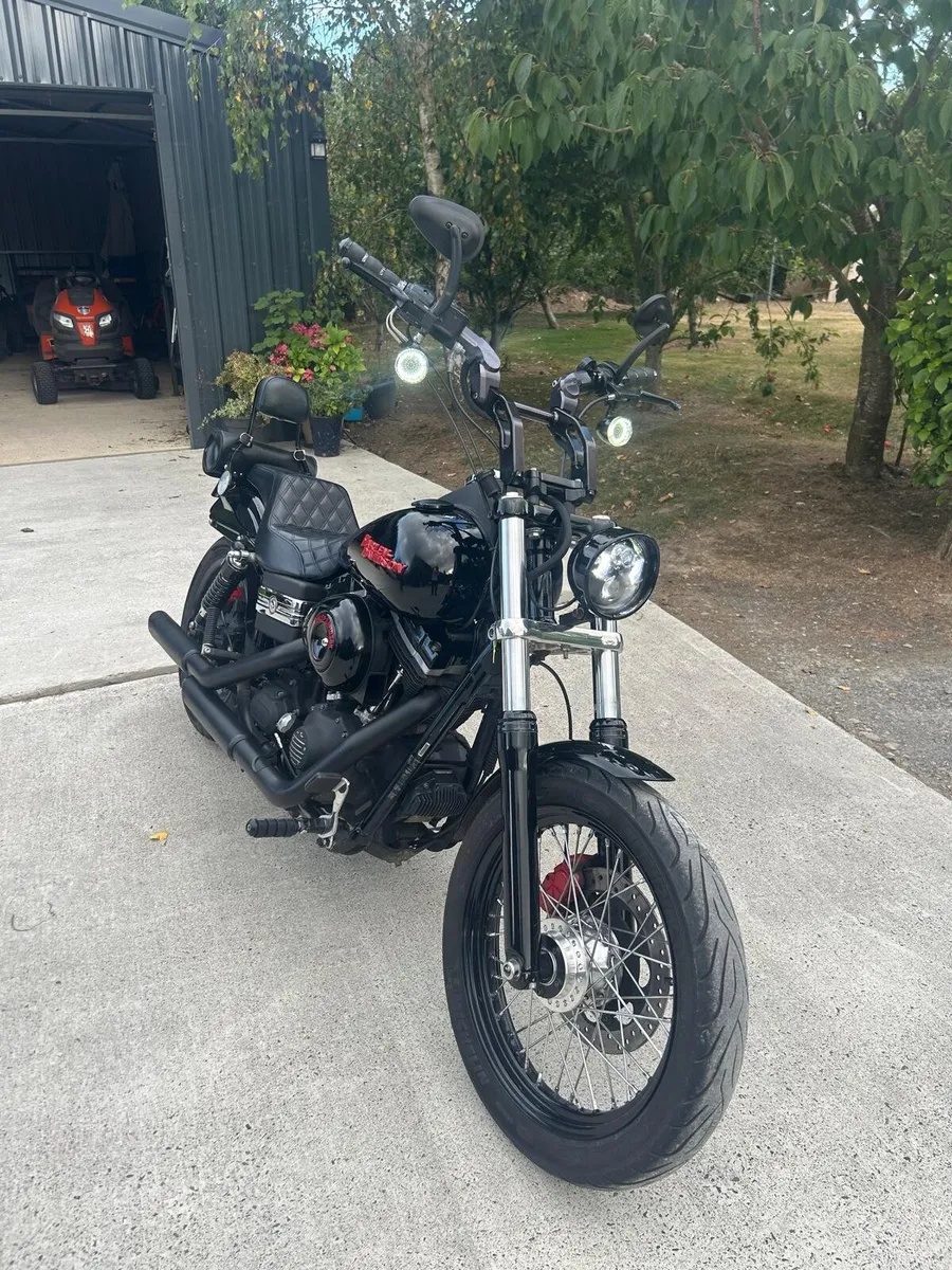 Harley Davidson Dyna Street Bob - Image 4