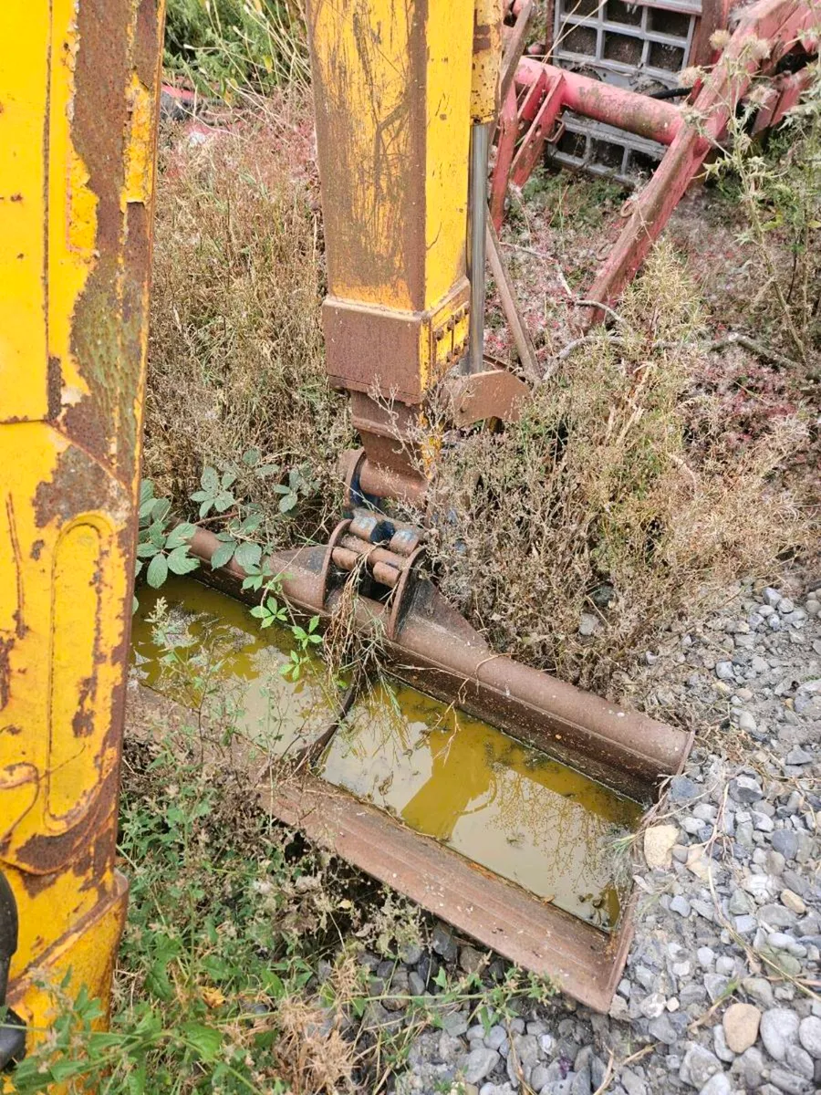 Fermec 760 for parts or repair - Image 4