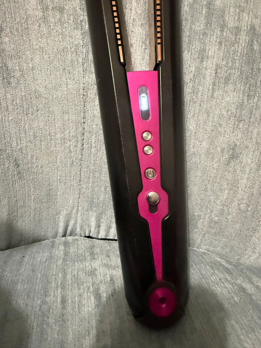 Dyson Coralle cordless straightener in swords - Image 2