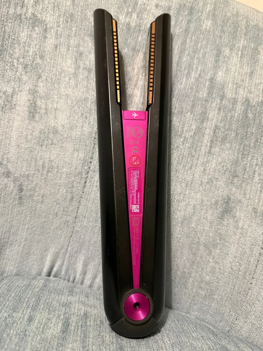 Dyson Coralle cordless straightener in swords - Image 3