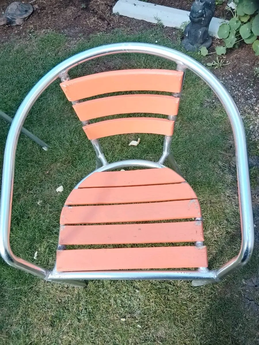 Garden table and chairs - Image 4