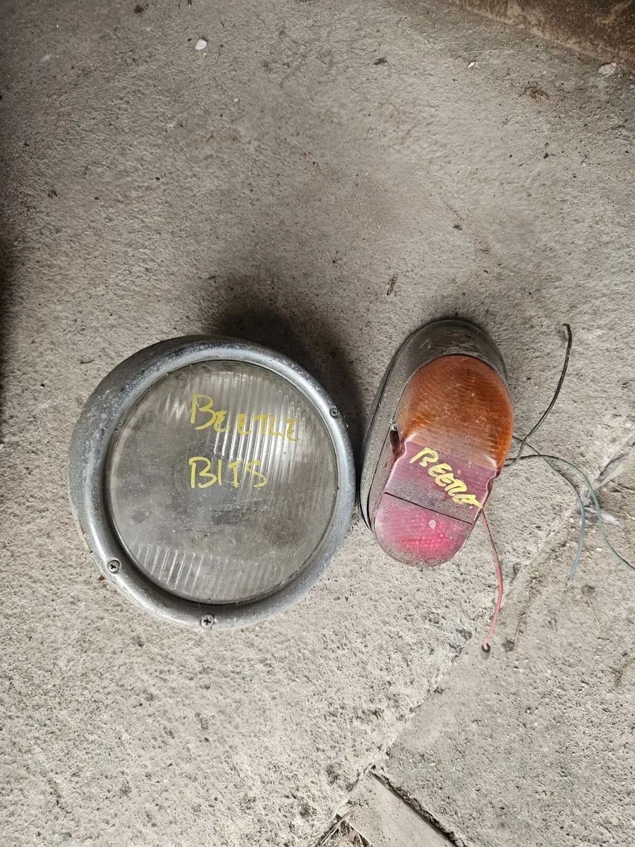 Vintage VW Beetle Headlight and Tailite - Image 1
