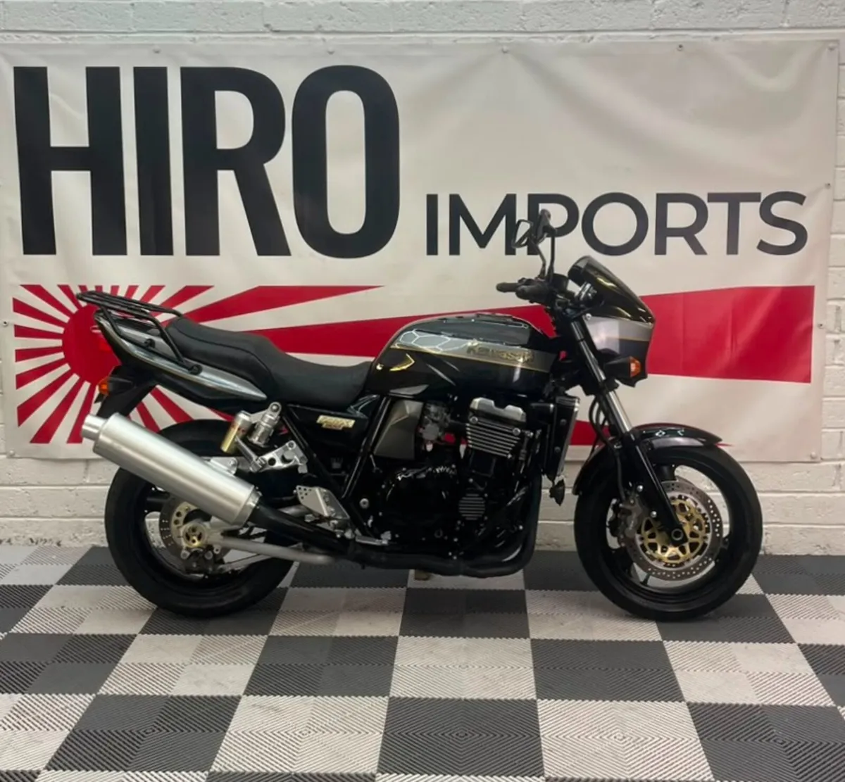 2000 Kawasaki ZRX1100R - Image 1