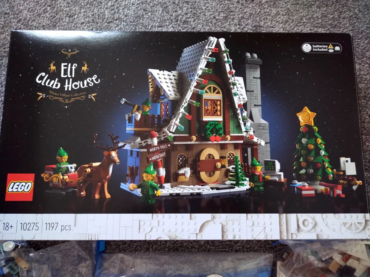 LEGO Christmas Winter Set 10275 - Image 3