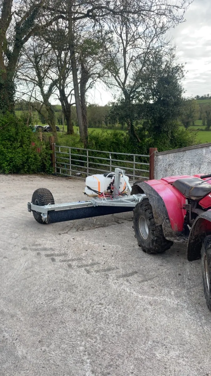 Rush licker/fert spreader - Image 1