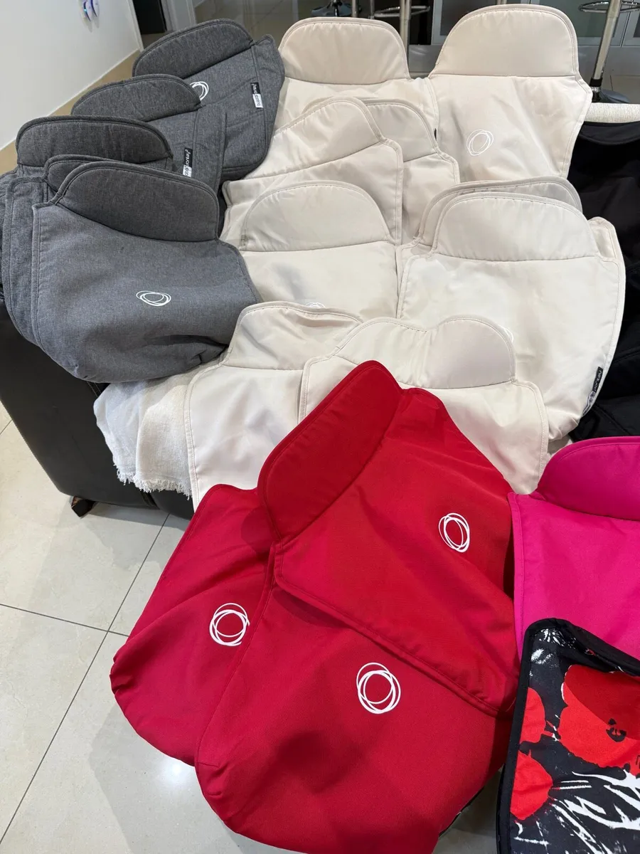 Bugaboo Donkey bassinet aprons in Swords - Image 3