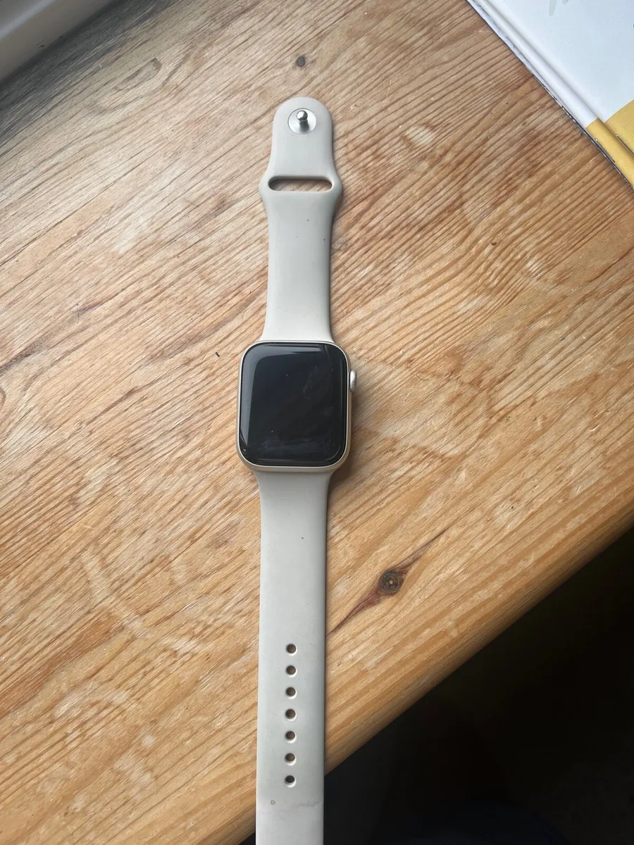 Apple watche - Image 1