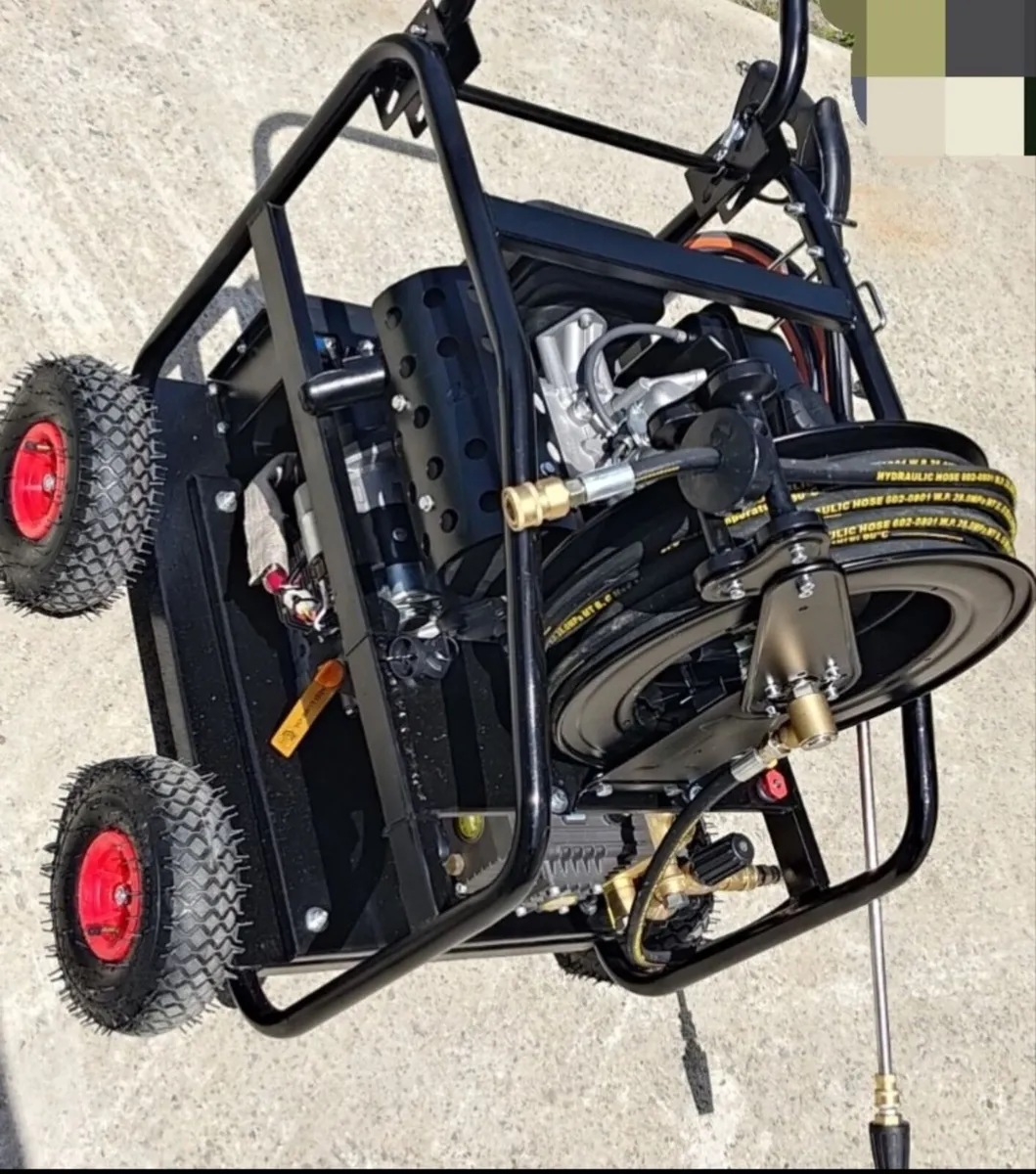 Professional Heavy-Duty Diesel Pressure Washer 250 - Image 2