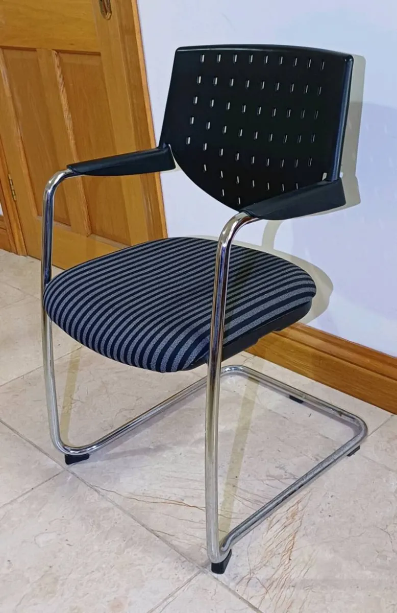 BUM Made in Italy Chair - Image 2