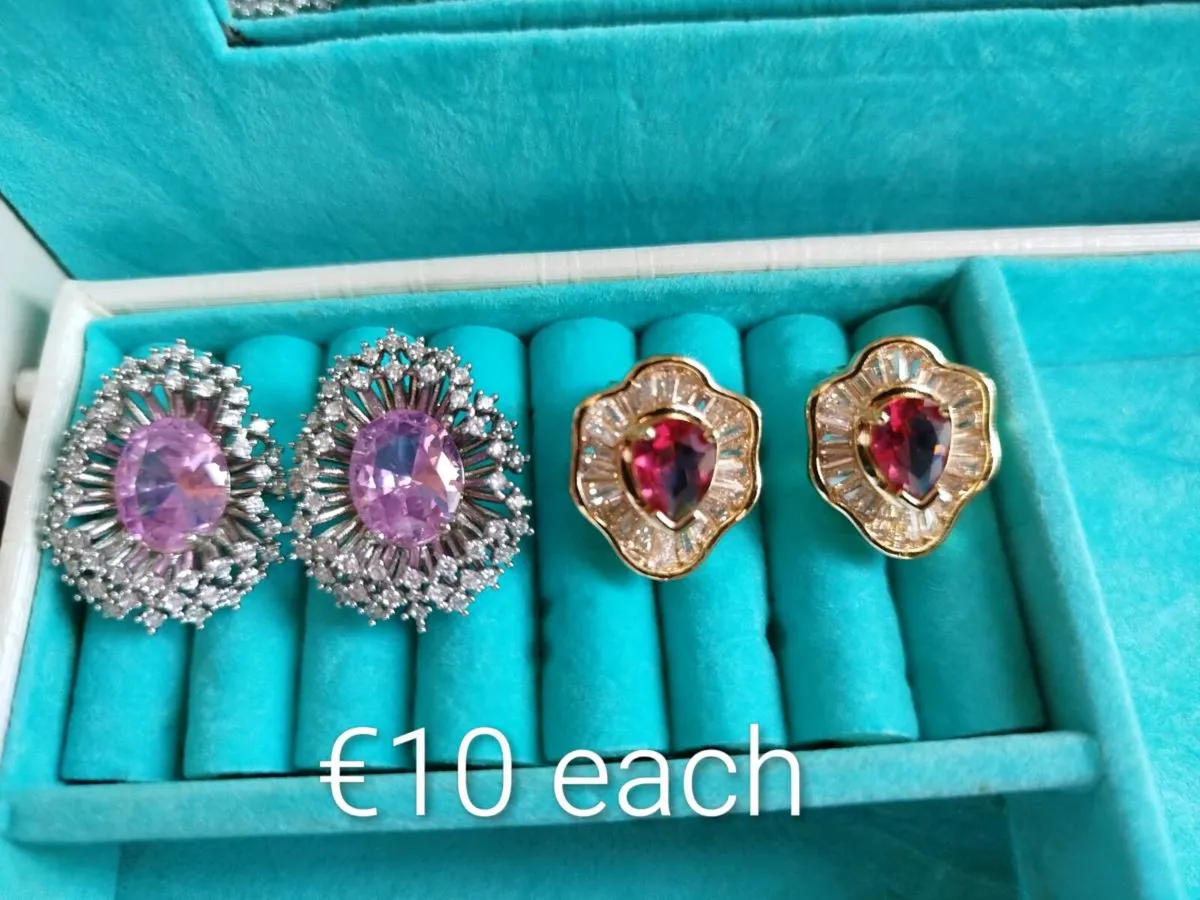 Jewellery - Image 3