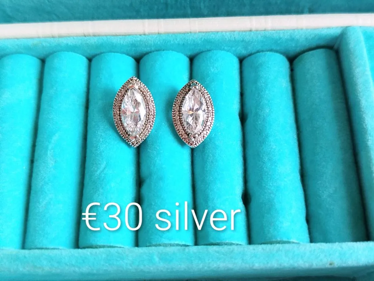 Jewellery - Image 4
