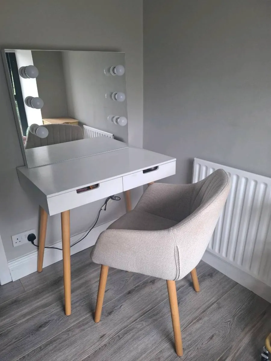 Vanity Table & Hollywood Mirror (+ Chair) - Image 1