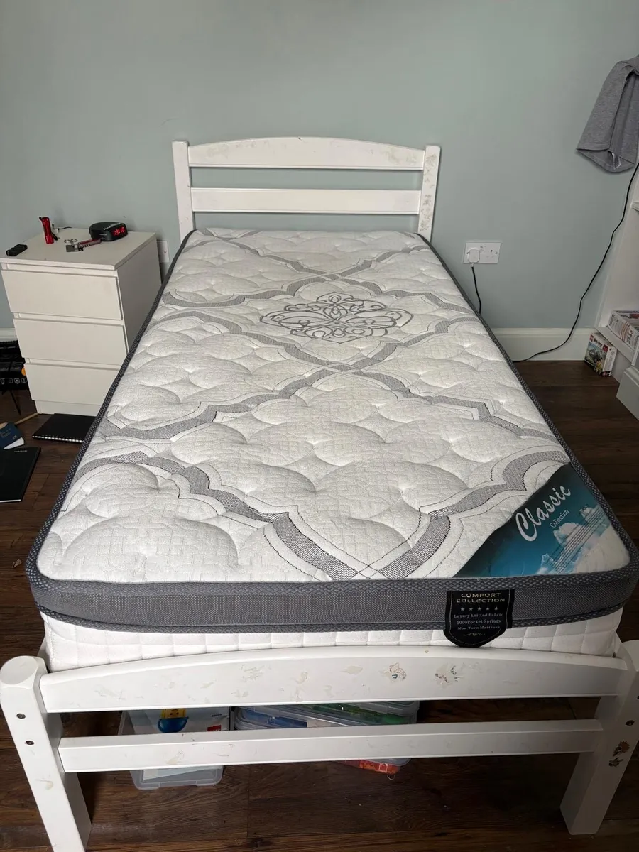 Single bed with Hi Spec mattress - Image 2