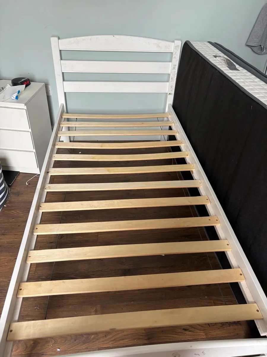 Single bed with Hi Spec mattress - Image 3