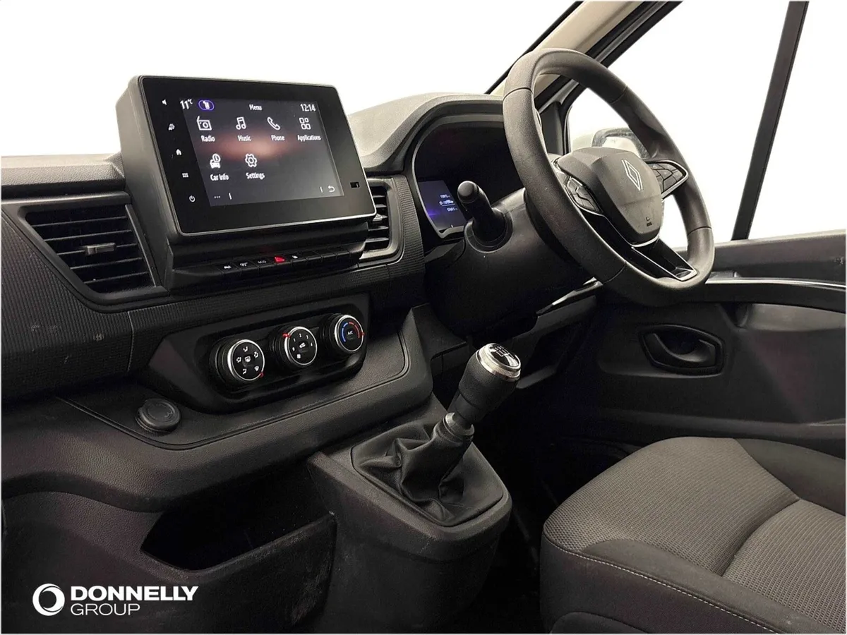 Renault Trafic Lwb Diesel Advance - Image 3
