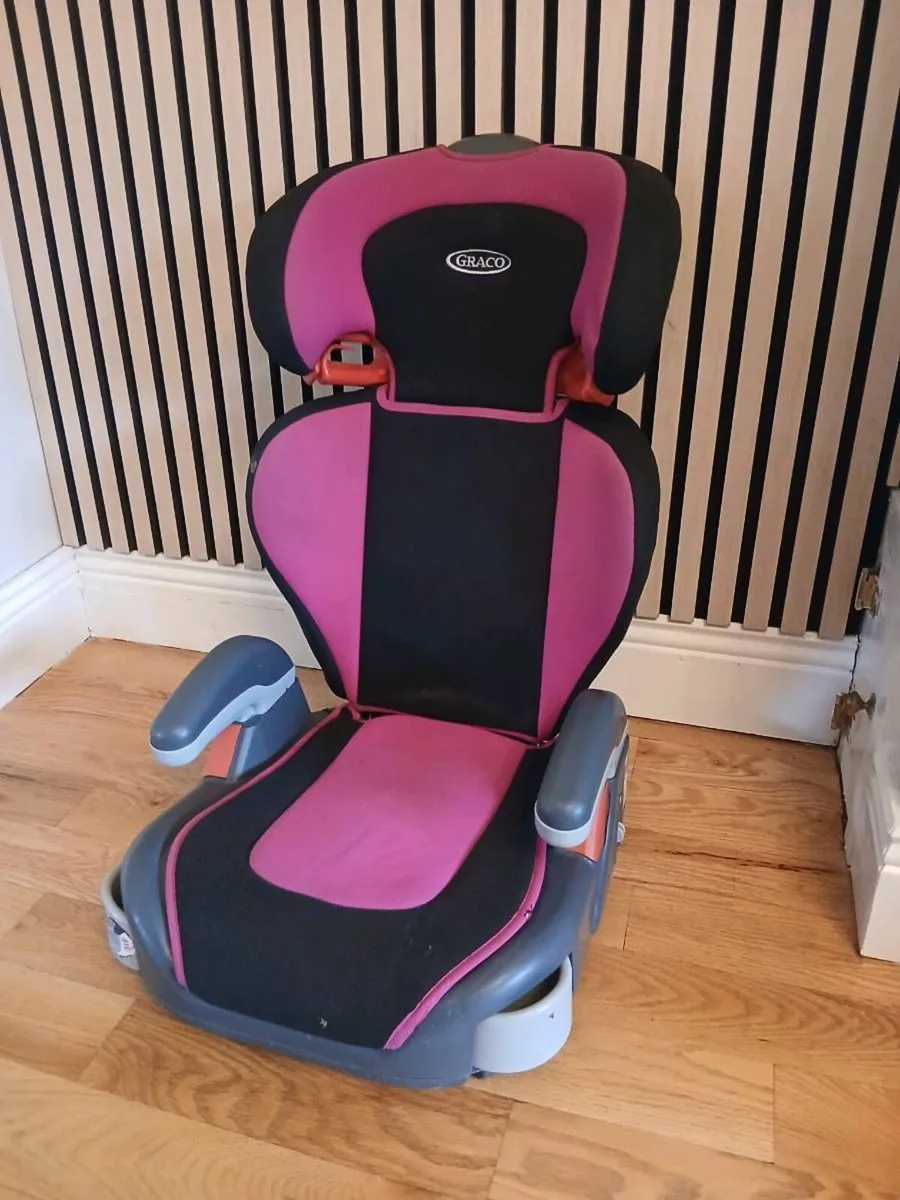 Graco junior car seat/ booster seat - Image 1