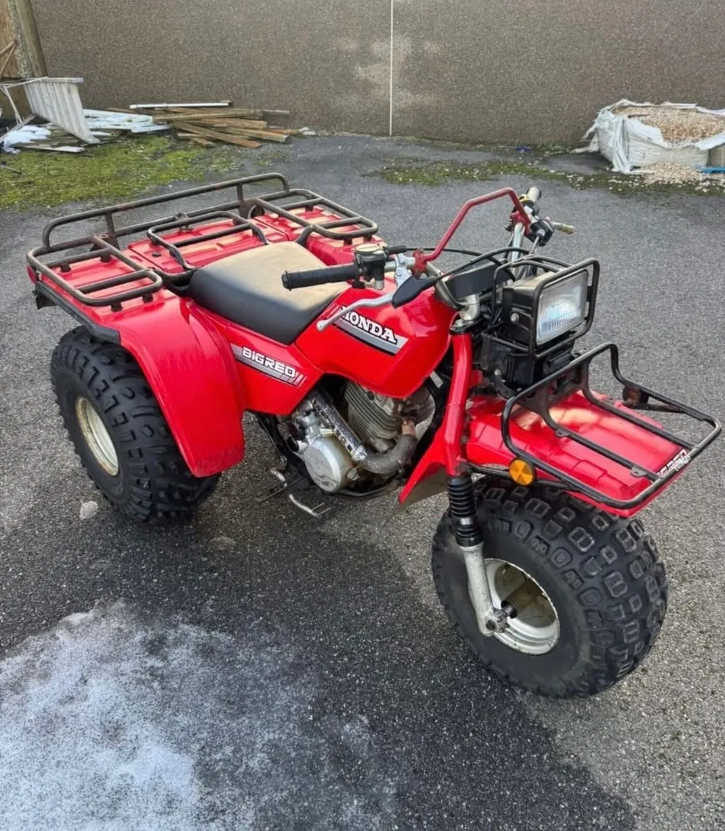 1986 Honda 250es big red trike - Image 1