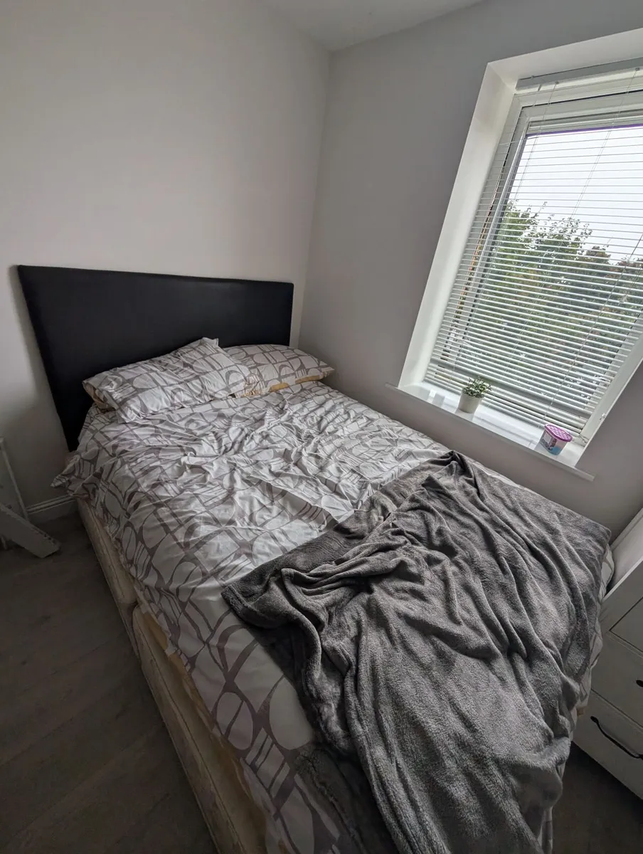 Bed - FREE - Image 1