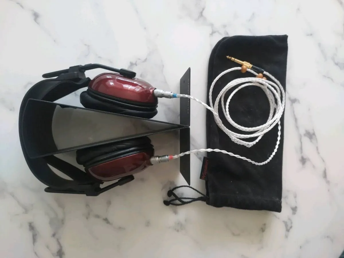 Alpha Dog Headphones - Image 3