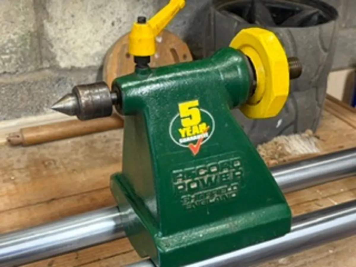 Record Power Woodturning Lathe CL 3 48 X 30 - Image 2