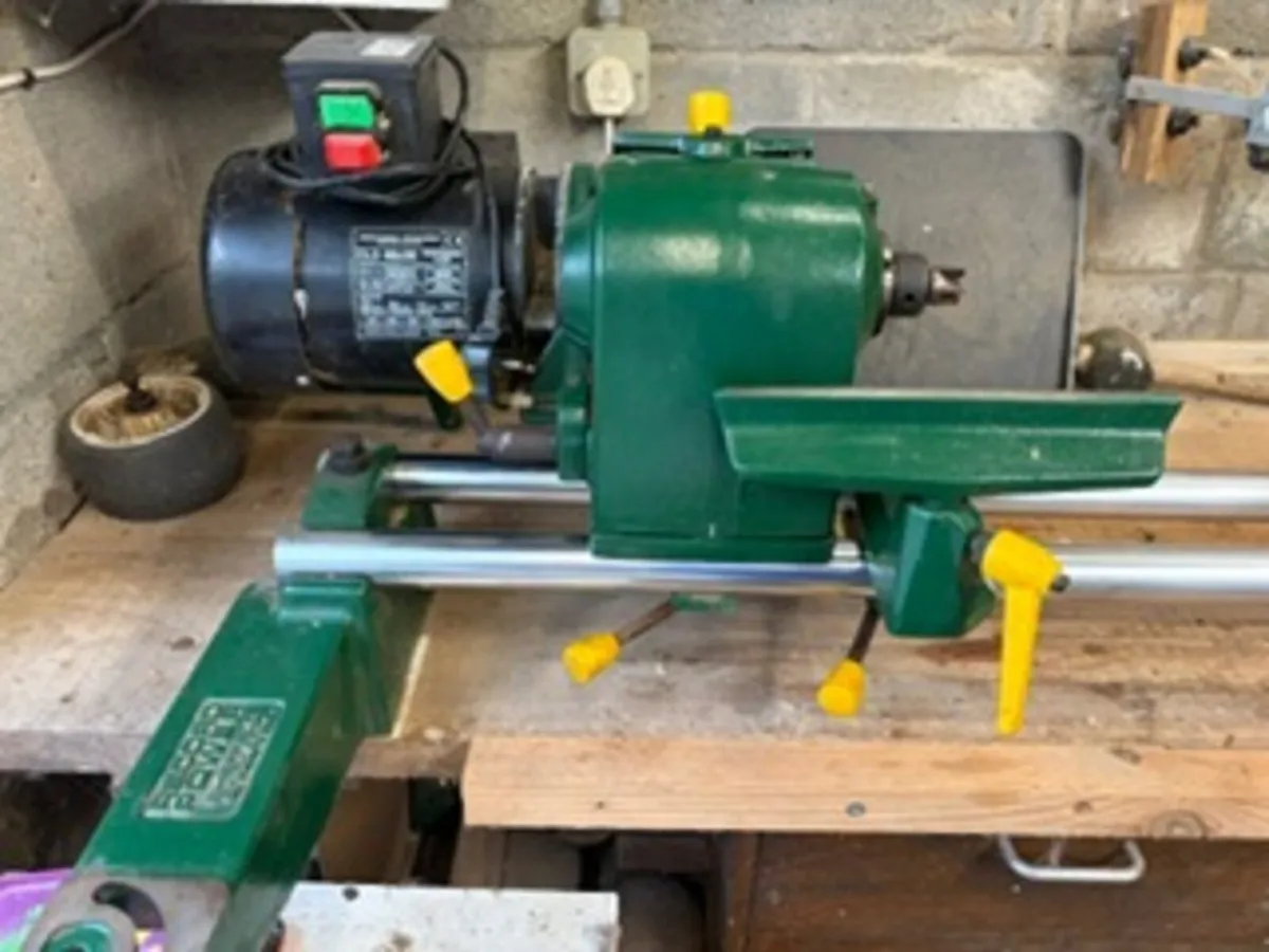 Record Power Woodturning Lathe CL 3 48 X 30 - Image 3