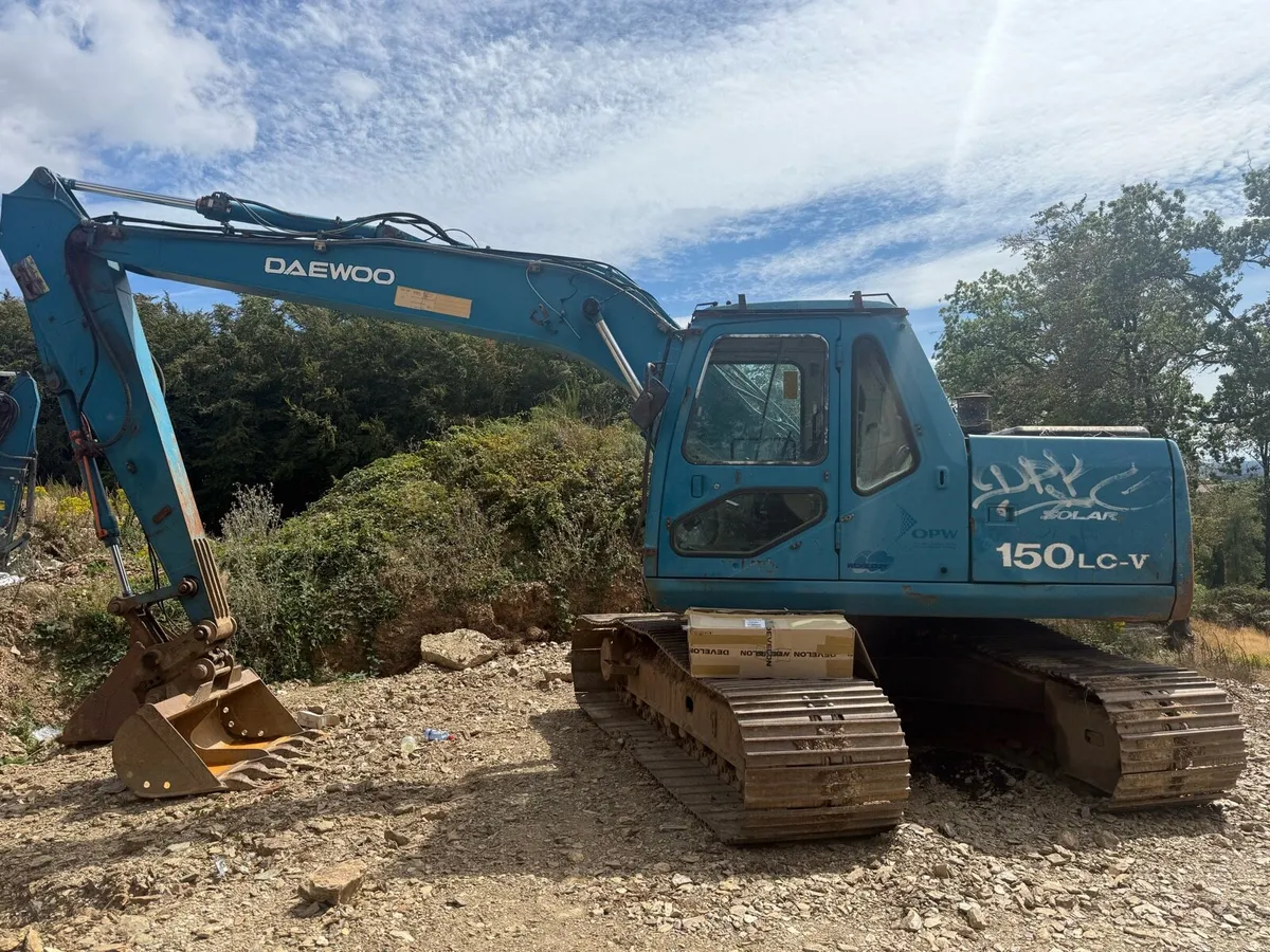 Daewoo excavator - Image 1