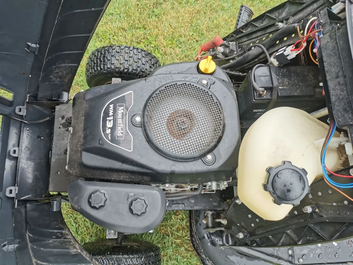 Ride on mower - Image 3