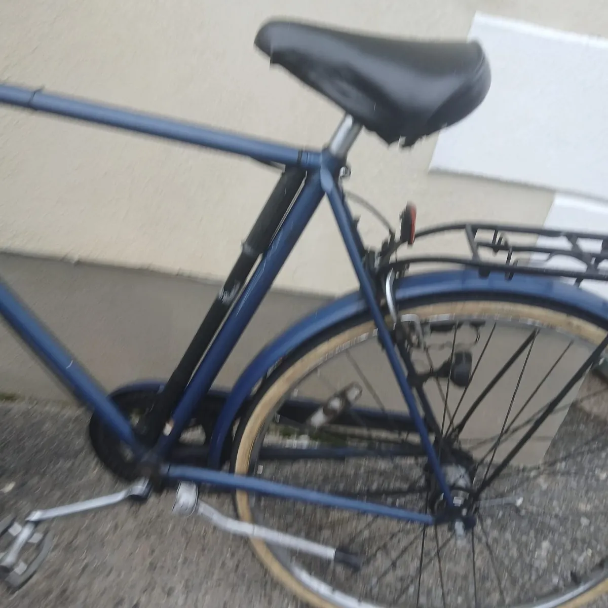 Boys bike - Image 1