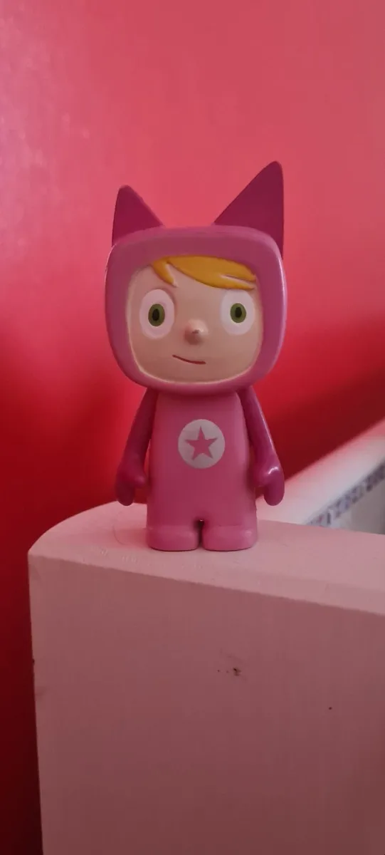 Pink Toniebox with 6 story figures - Image 4
