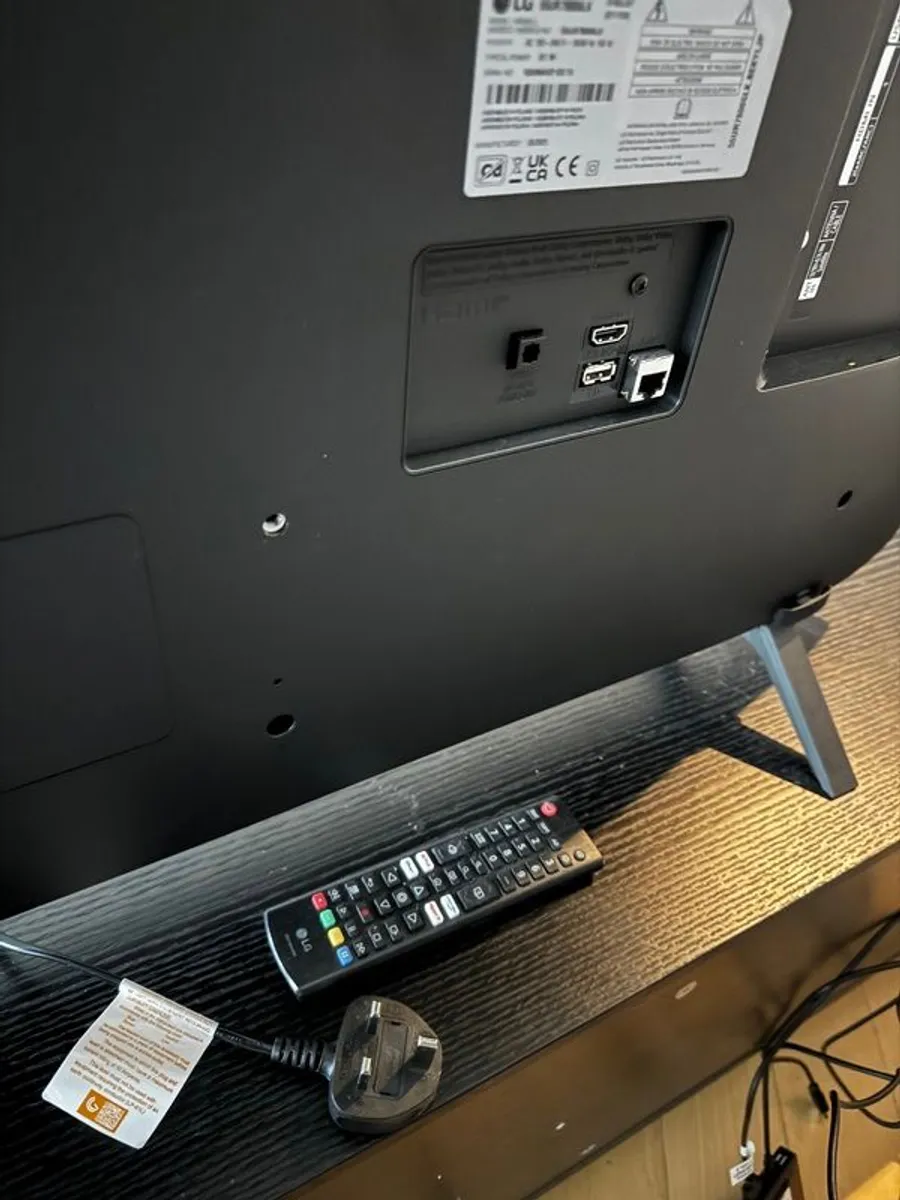 LG 55" 4K UHD Smart TV Excellent Condition - Image 4