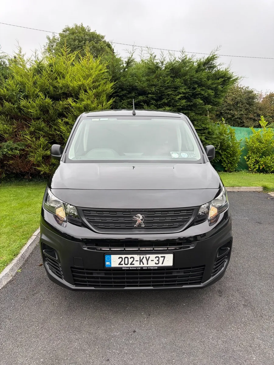 202 Peugoet Partner - Mint condition - Image 2