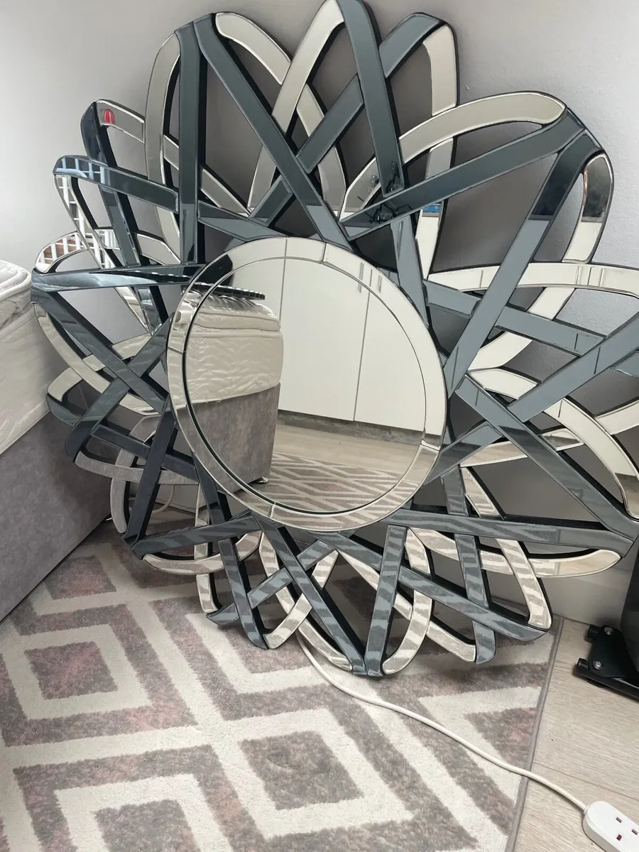 Mirrors and picture €30 Each - Image 2
