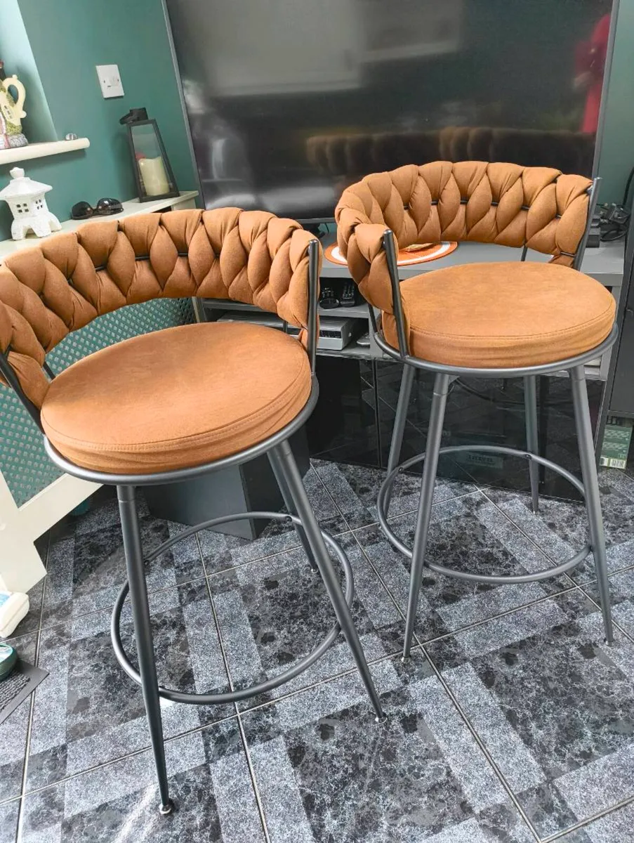 Bar stools - Image 1