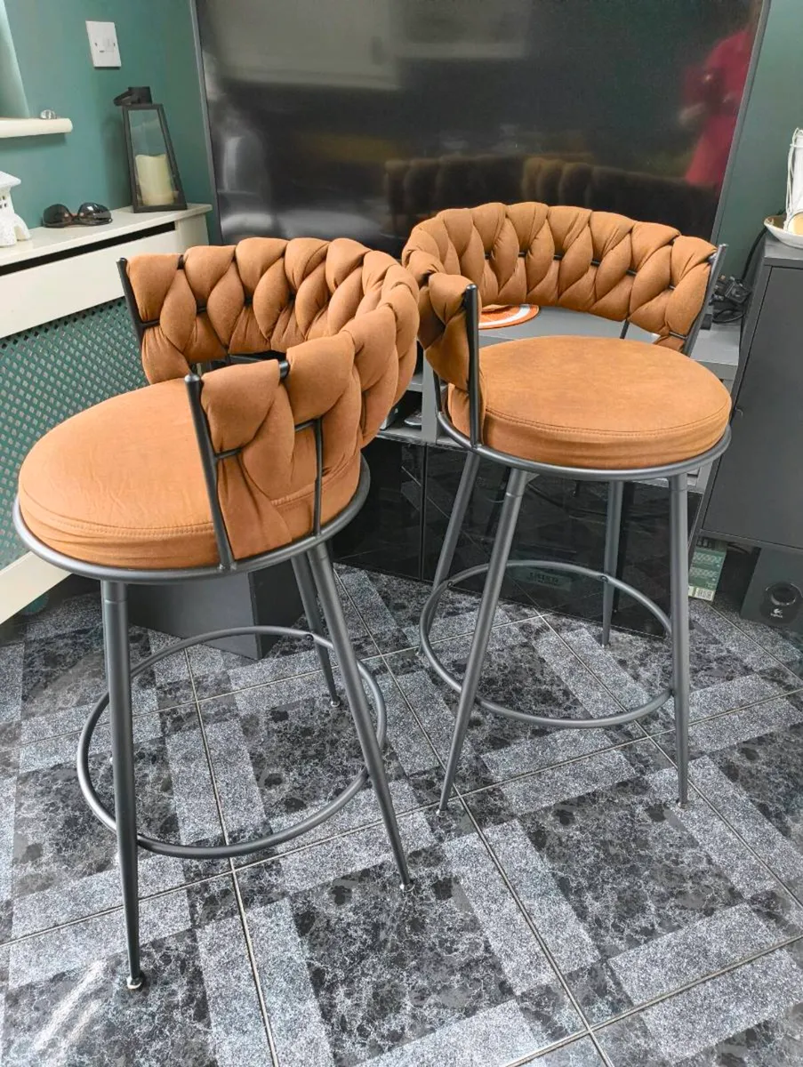 Bar stools - Image 2