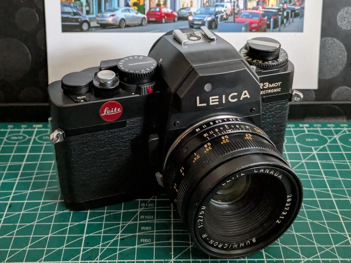 🎞️ Leica R3 MOT Electronic + Summicron 50mm f/2 - Image 1
