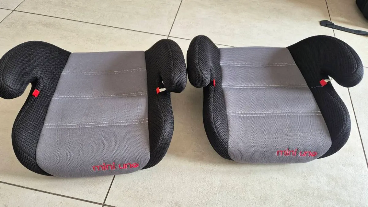 Booster seats - Image 2