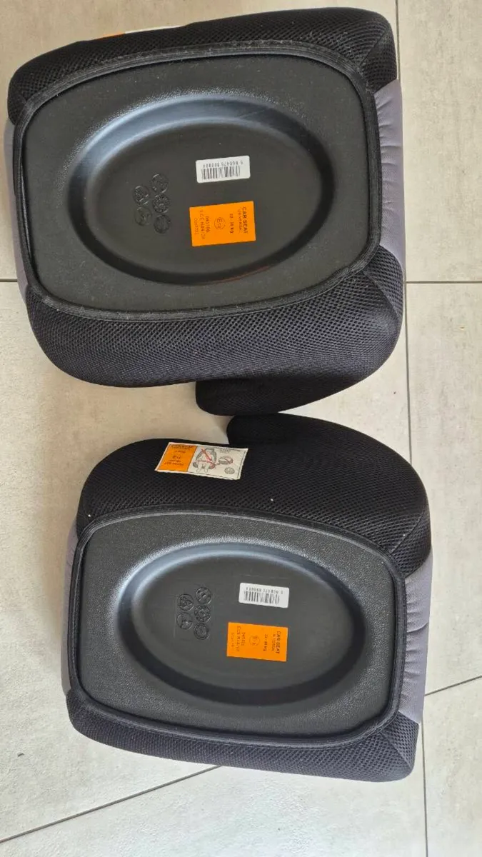 Booster seats - Image 3
