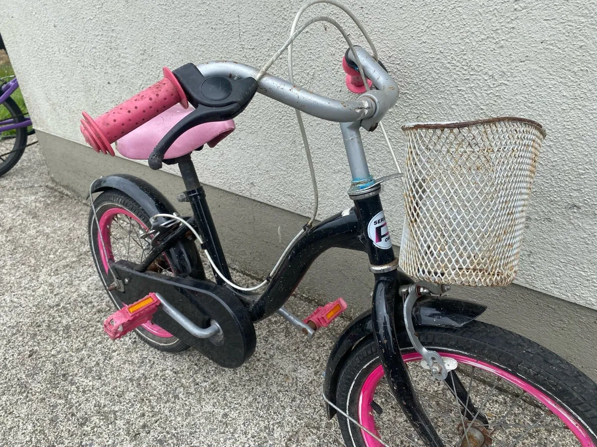 Black & Pink Children’s Bike with Basket - Image 2