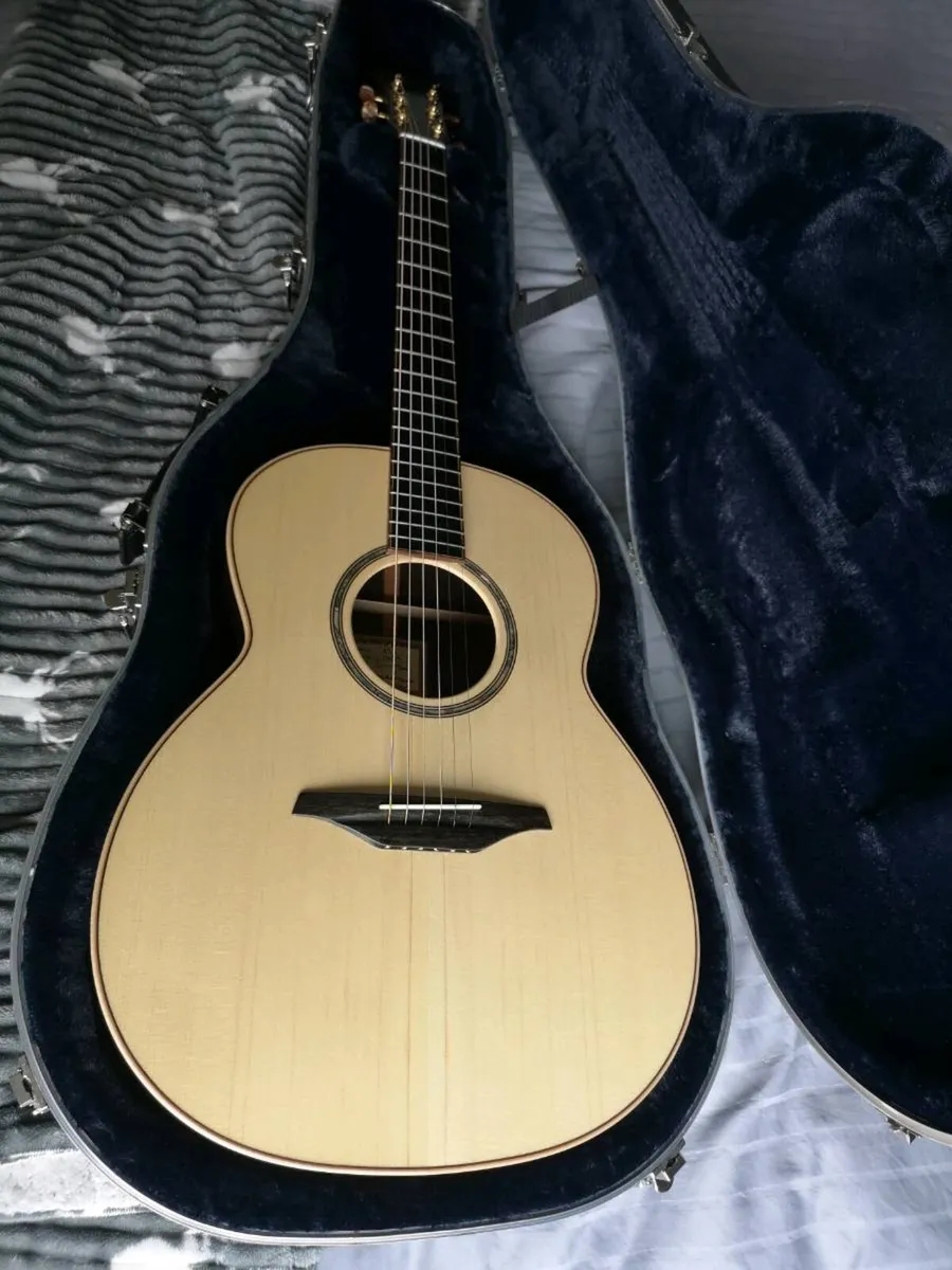 McIlroy A36 Mint Condition. - Image 1