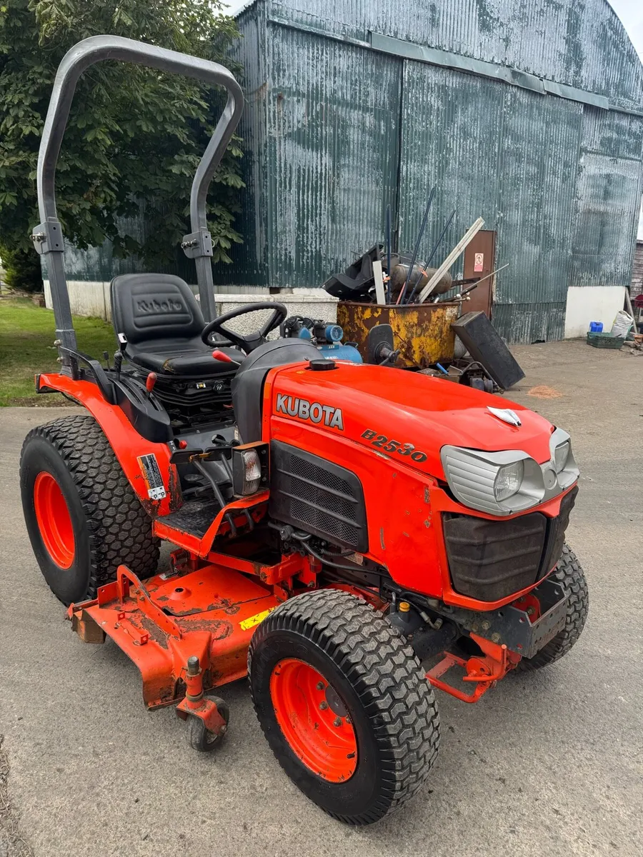 Kubota Compact Tractor with Mower - Image 4