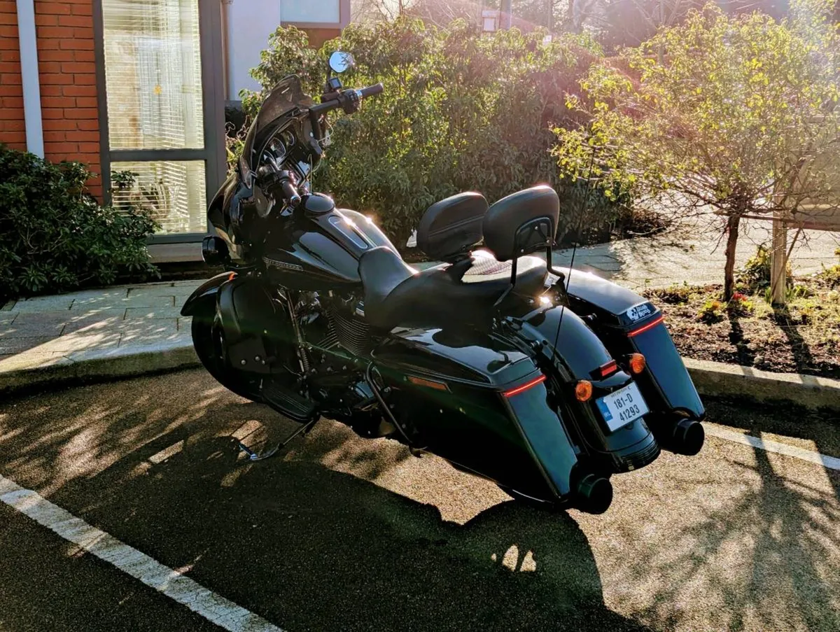 2018 Harley-Davidson Street Glide Special (FLHXS) - Image 3