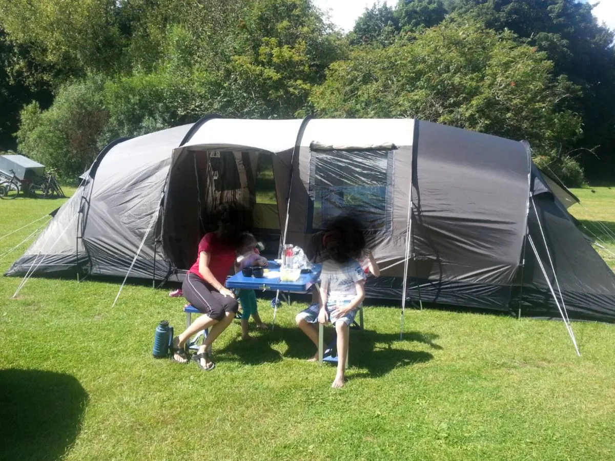 Tents, camping chair, folding table - Image 1