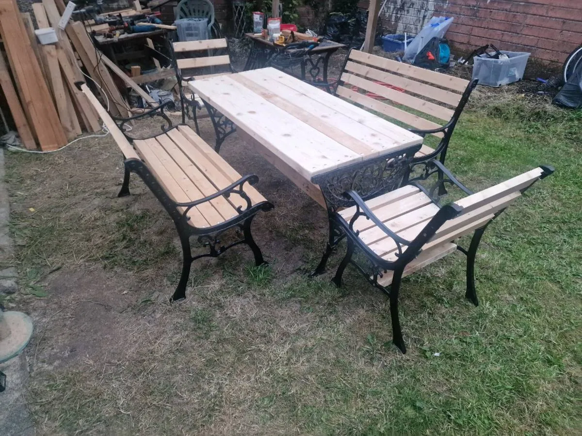 Cast iron Garden set ( Table - benches - chairs ) - Image 1