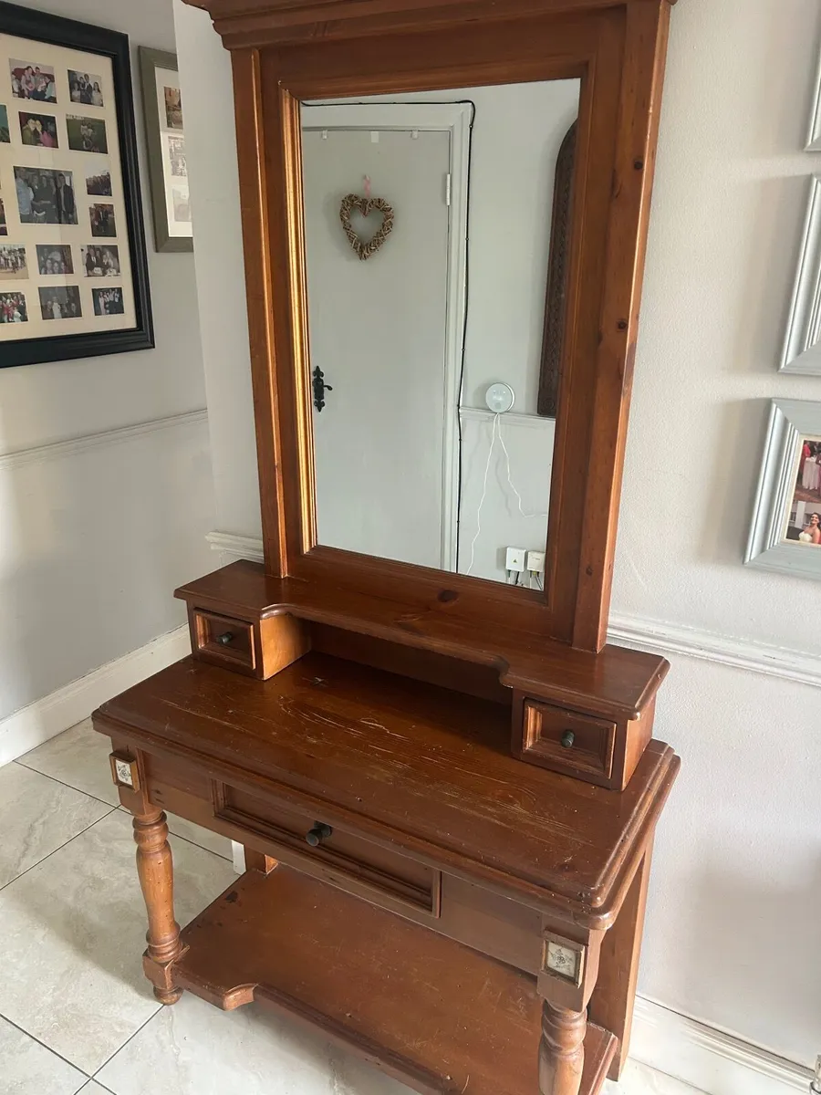 Hall table and mirror set - Image 3