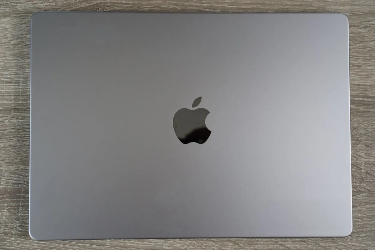 Macbook Pro 14" 2021 M1 Pro | 16GB | 512GB - Image 4