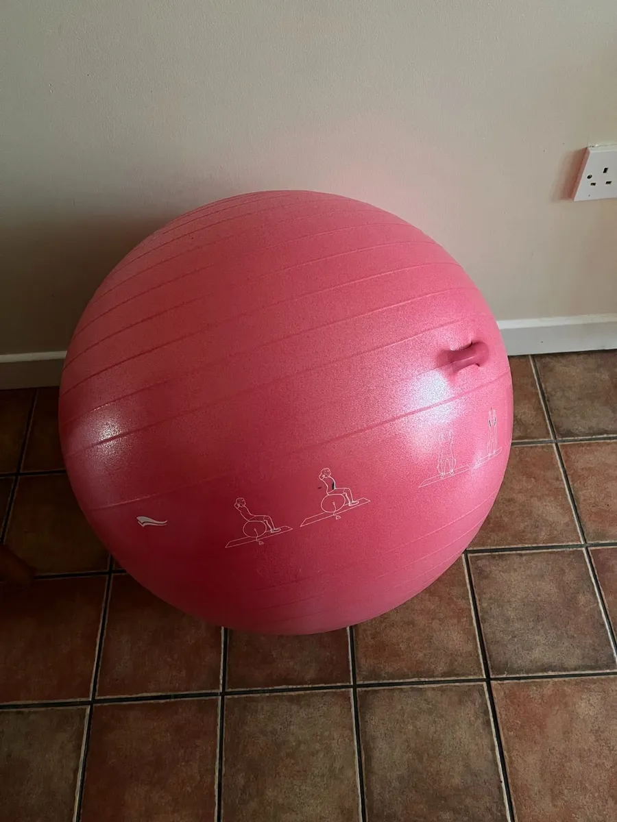 gym ball yoga - Image 1