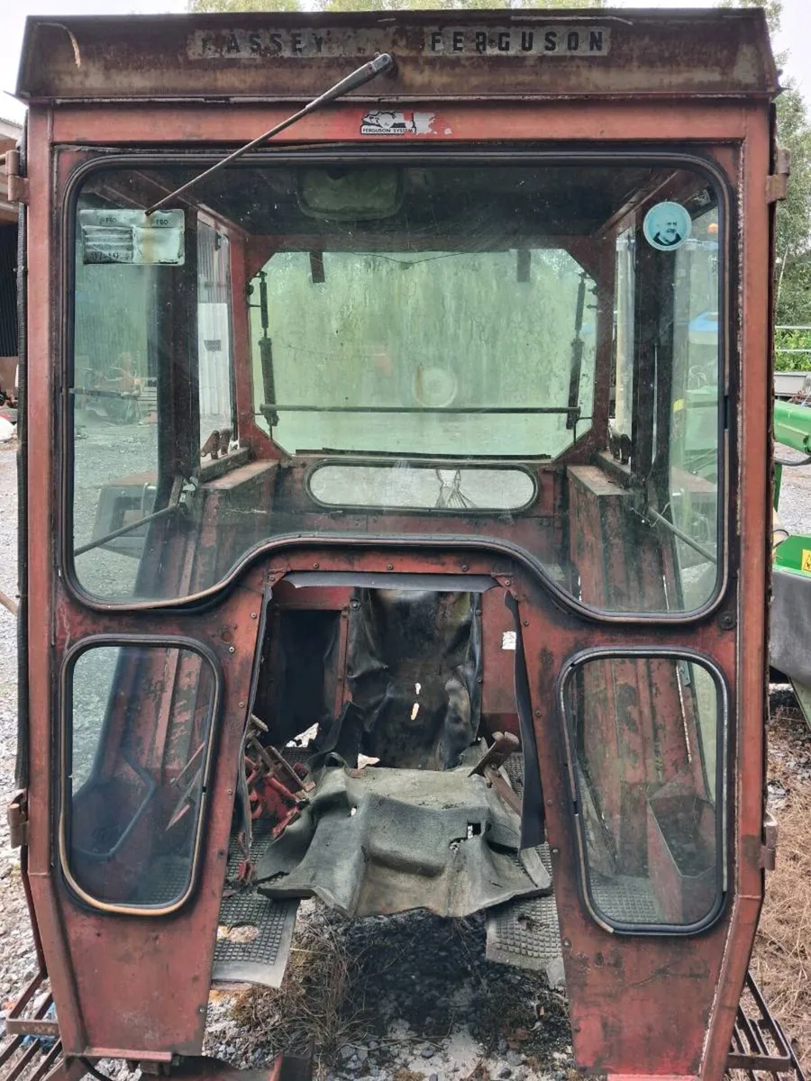 Lambourn cab to suit massey ferguson 188 or 290 - Image 2